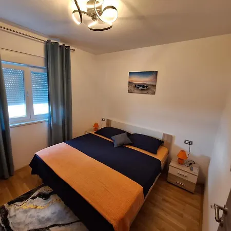 New Flat Musac With Great View Dugi Rat