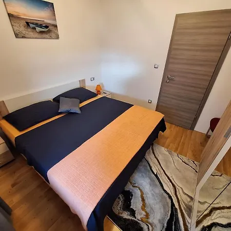 New Flat Musac With Great View Apartman