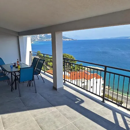 New Flat Musac With Great View Apartman