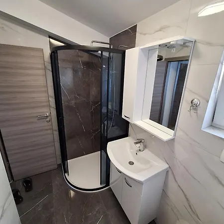 New Flat Musac With Great View Apartman